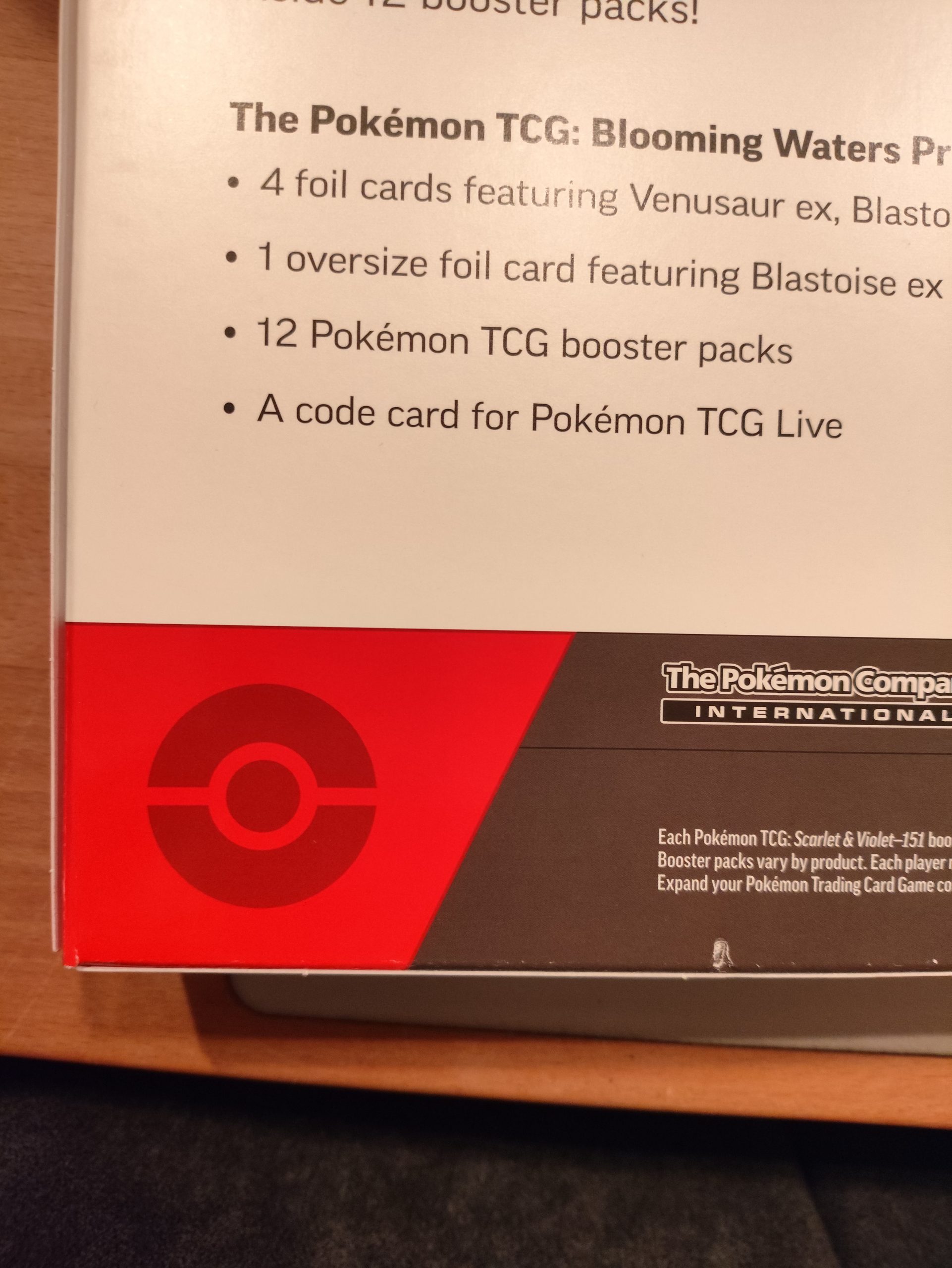 Pokemon, "B-Ware" 151 Blooming Waters Premium Collection mit leichten Schäden/Dellen an Verpackung, Englisch – Bild 6