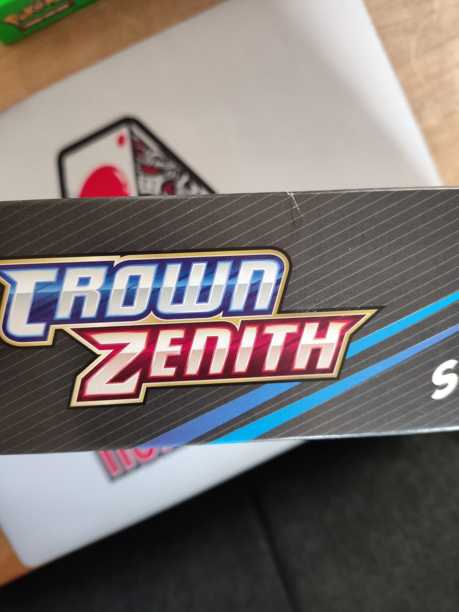 Pokemon, "B-Ware" Crown Zenith Shiny Zacian Premium Figure Collection, Englisch – Bild 4