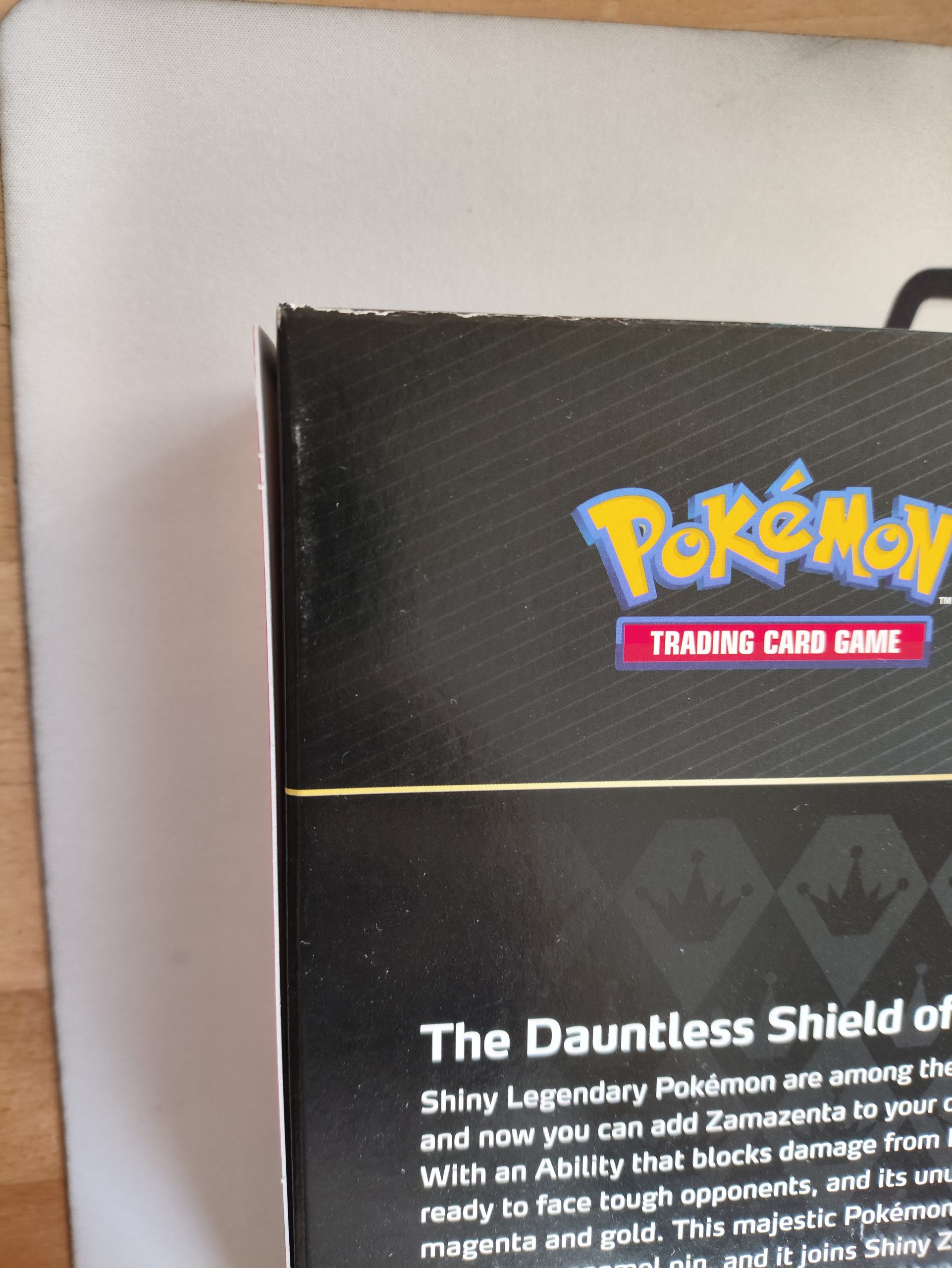 Pokemon, "B-Ware" Crown Zenith Shiny Zamazenta Premium Figure Collection, Englisch – Bild 5